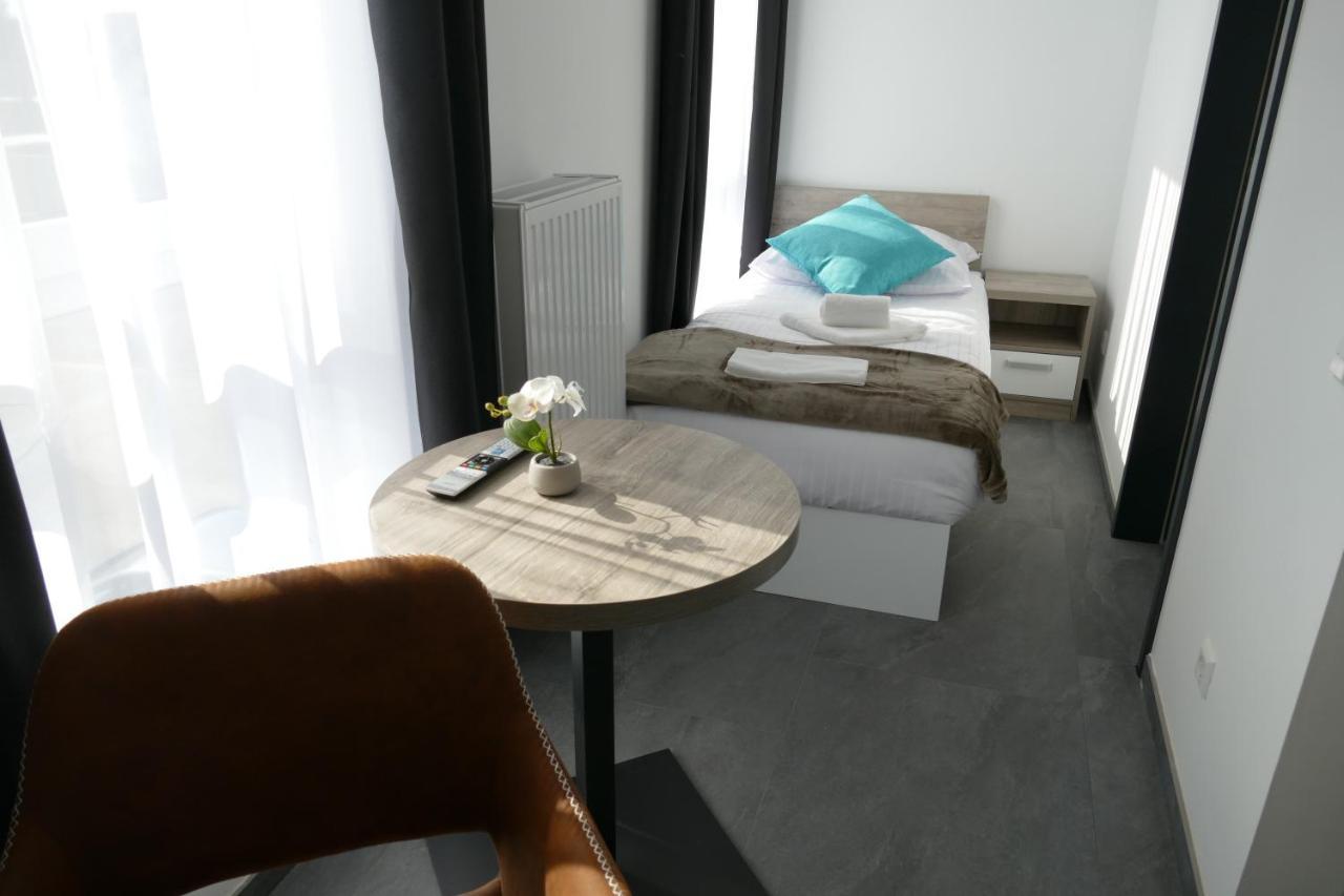 Hp Apartments Neu-Ulm Bagian luar foto