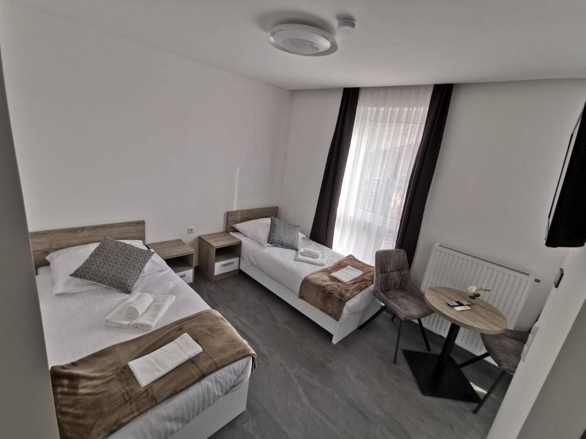 Hp Apartments Neu-Ulm Bagian luar foto