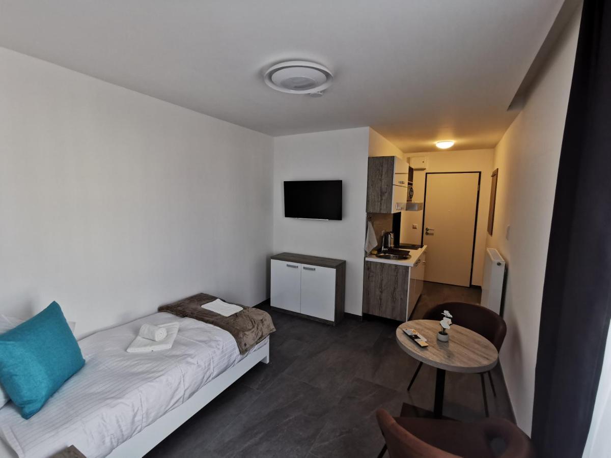 Hp Apartments Neu-Ulm Bagian luar foto